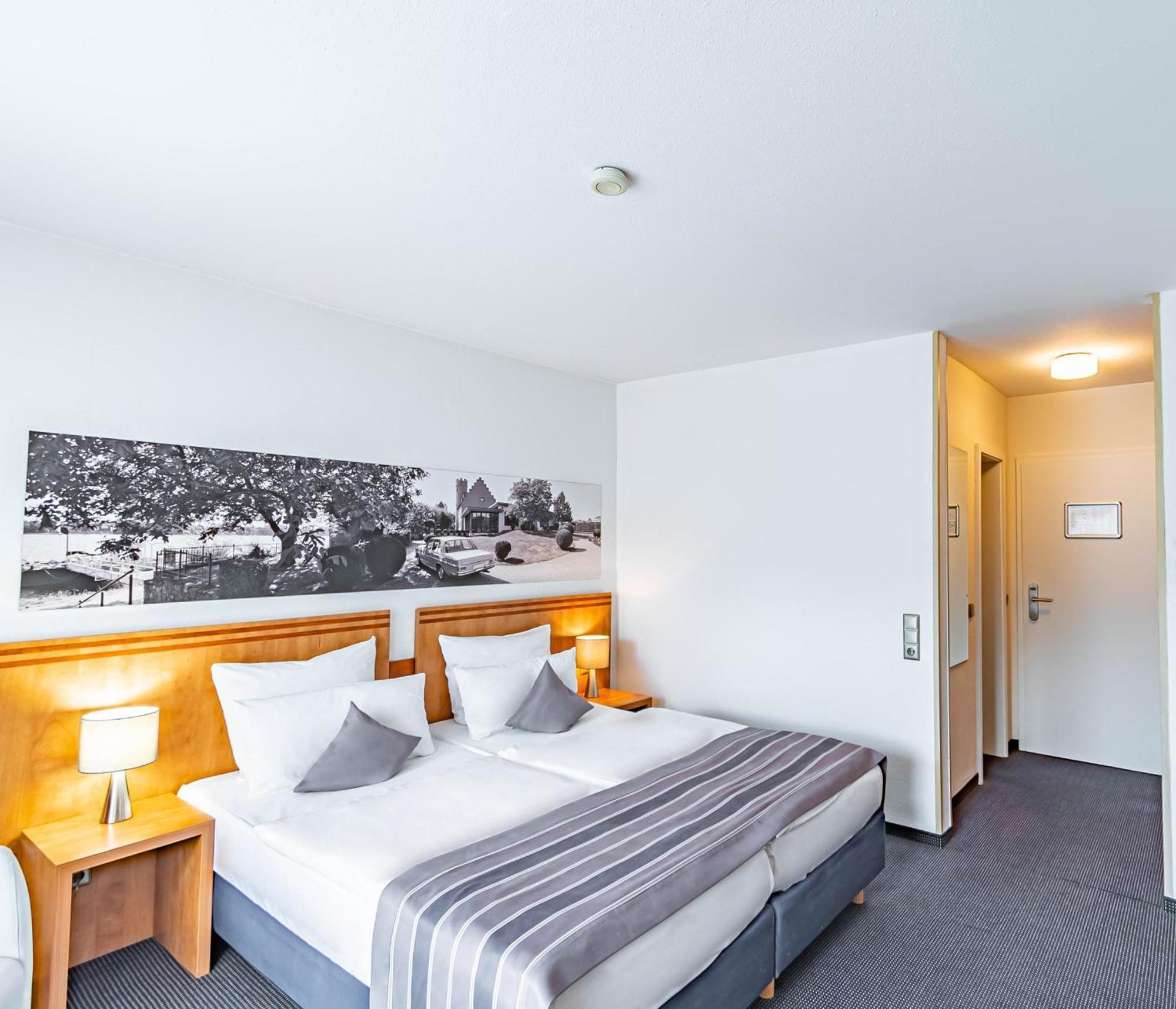Parkhotel Sonnenberg Эльтвилле Экстерьер фото