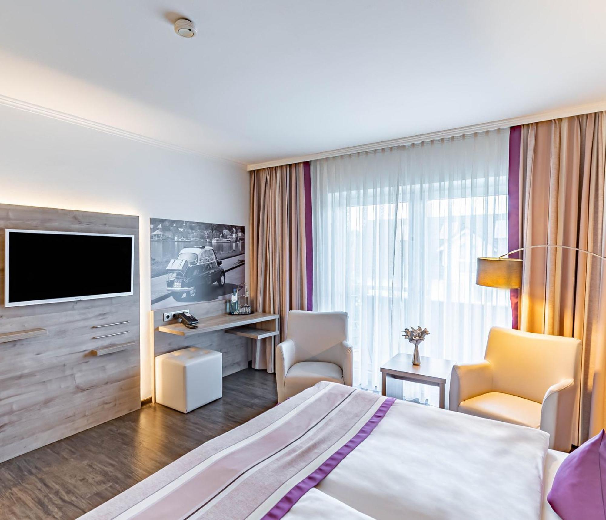 Parkhotel Sonnenberg Эльтвилле Экстерьер фото